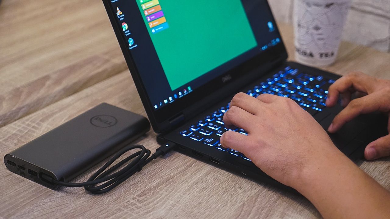 Hướng dẫn “truy lùng” những ứng dụng đang ngốn nhiều pin laptop của bạn nhất