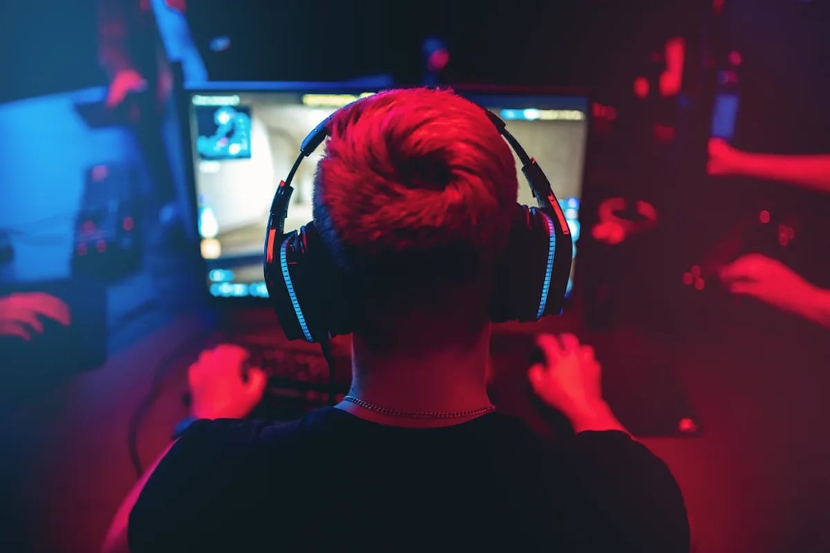Hết dịch là hết nằm nhà ăn chơi, game thủ Mỹ 2022 đập tiền vào game ít hơn hẳn so với năm 2021