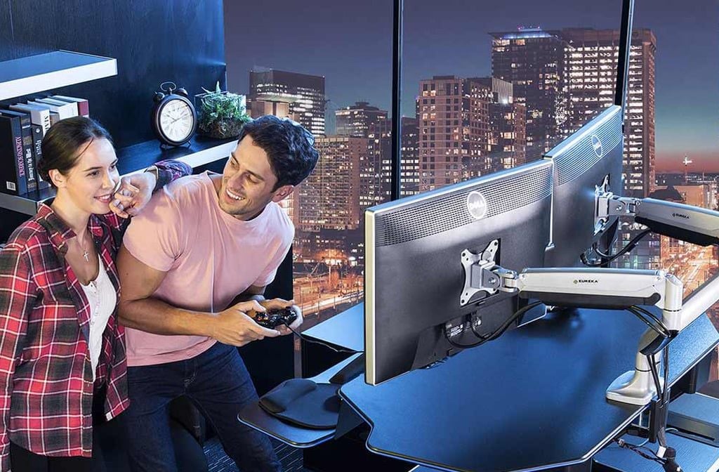 Đứng chơi game liệu có tốt cho sức khoẻ, đây là câu trả lời cho anh em