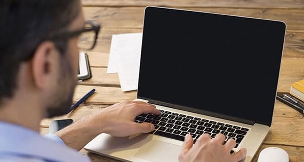 Nguyên nhân và cách khắc phục màn hình laptop bị nháy