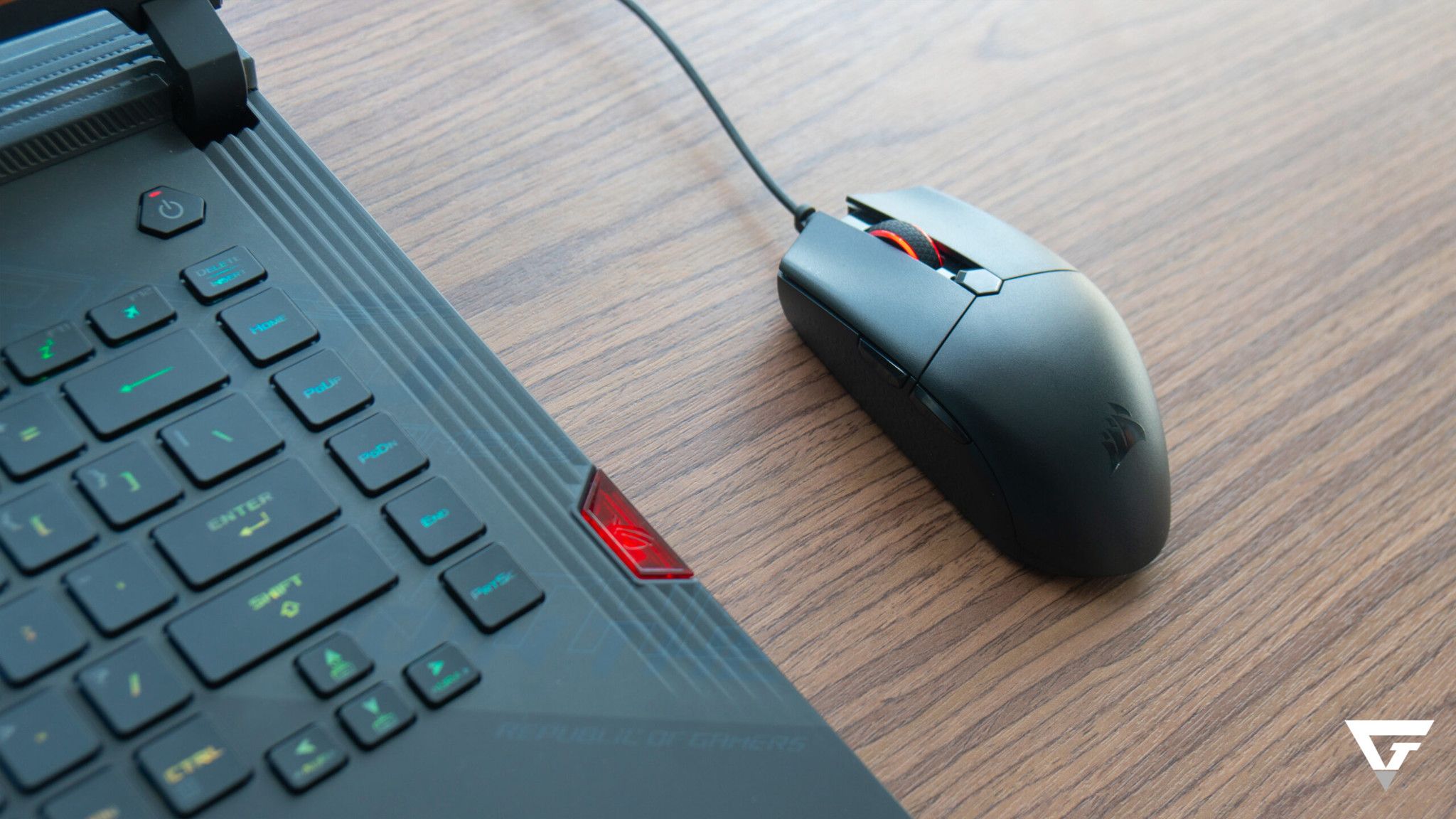 Corsair KATAR PRO Ultra-Light: Ứng cử viên chuột gaming “quốc dân” 2020, 400k mà quá ngon