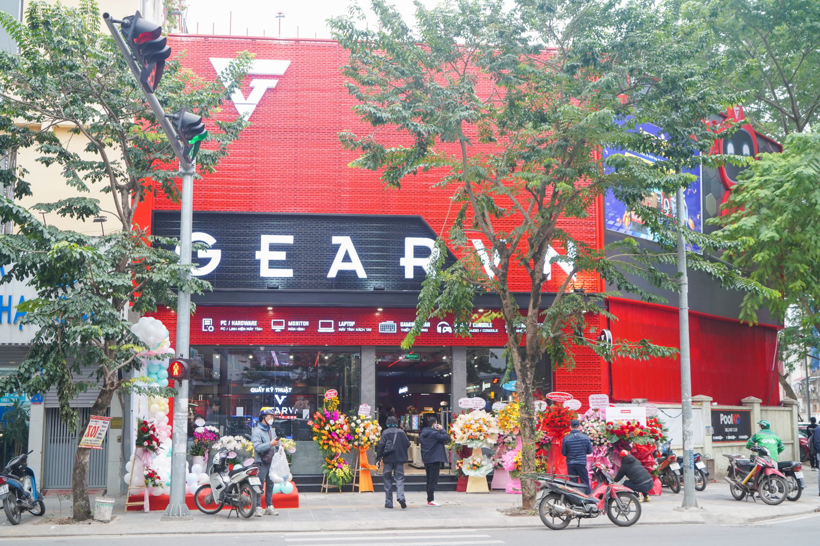 Một vòng GearVN Minh Khai – Showroom thứ 2 cho game thủ Hà Nội sắm dàn Hi-end PC dịp cuối năm