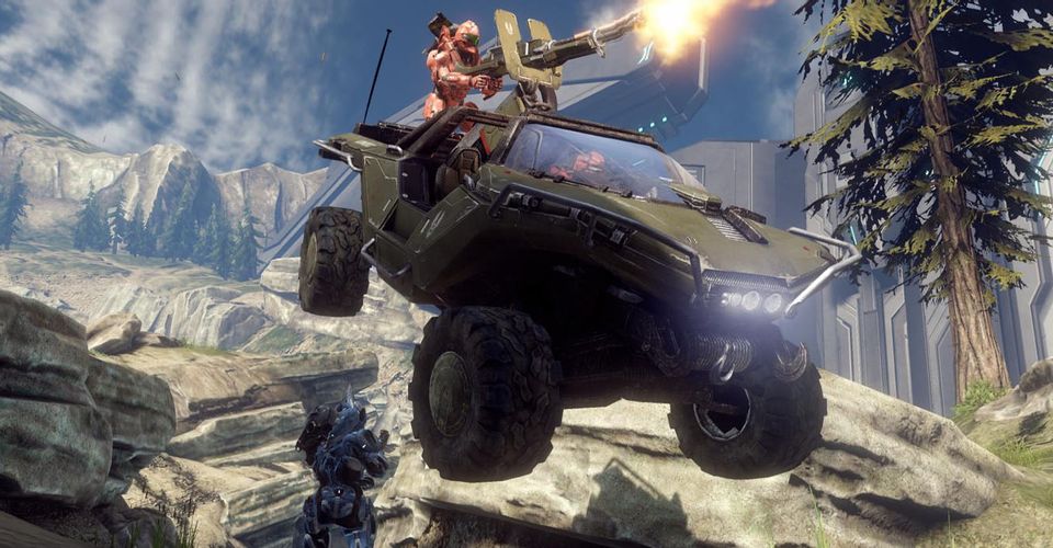 Xuất hiện modder tài ba biến game bắn súng Halo đình đám thành trò… đua xe Mario
