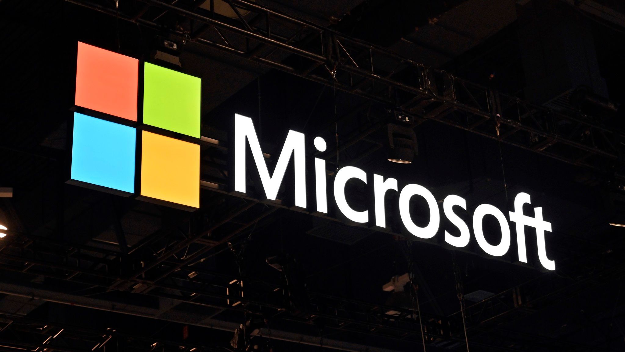 Microsoft lỡ tay để lộ tới 38TB dữ liệu nhạy cảm trong suốt 3 năm trời