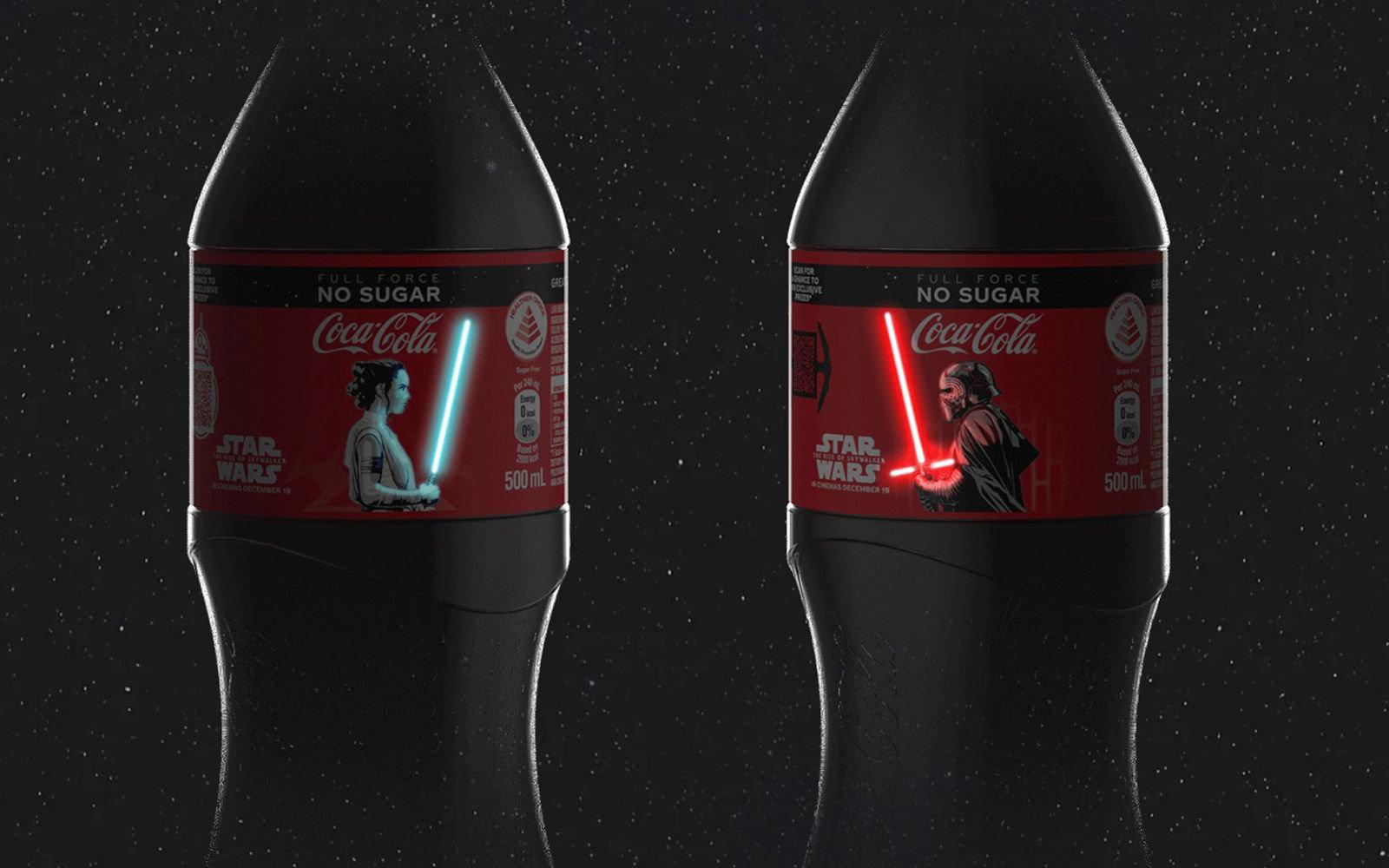 Xuất hiện chai Coca-Cola phiên bản Star Wars có thanh lightsaber phát sáng bằng OLED
