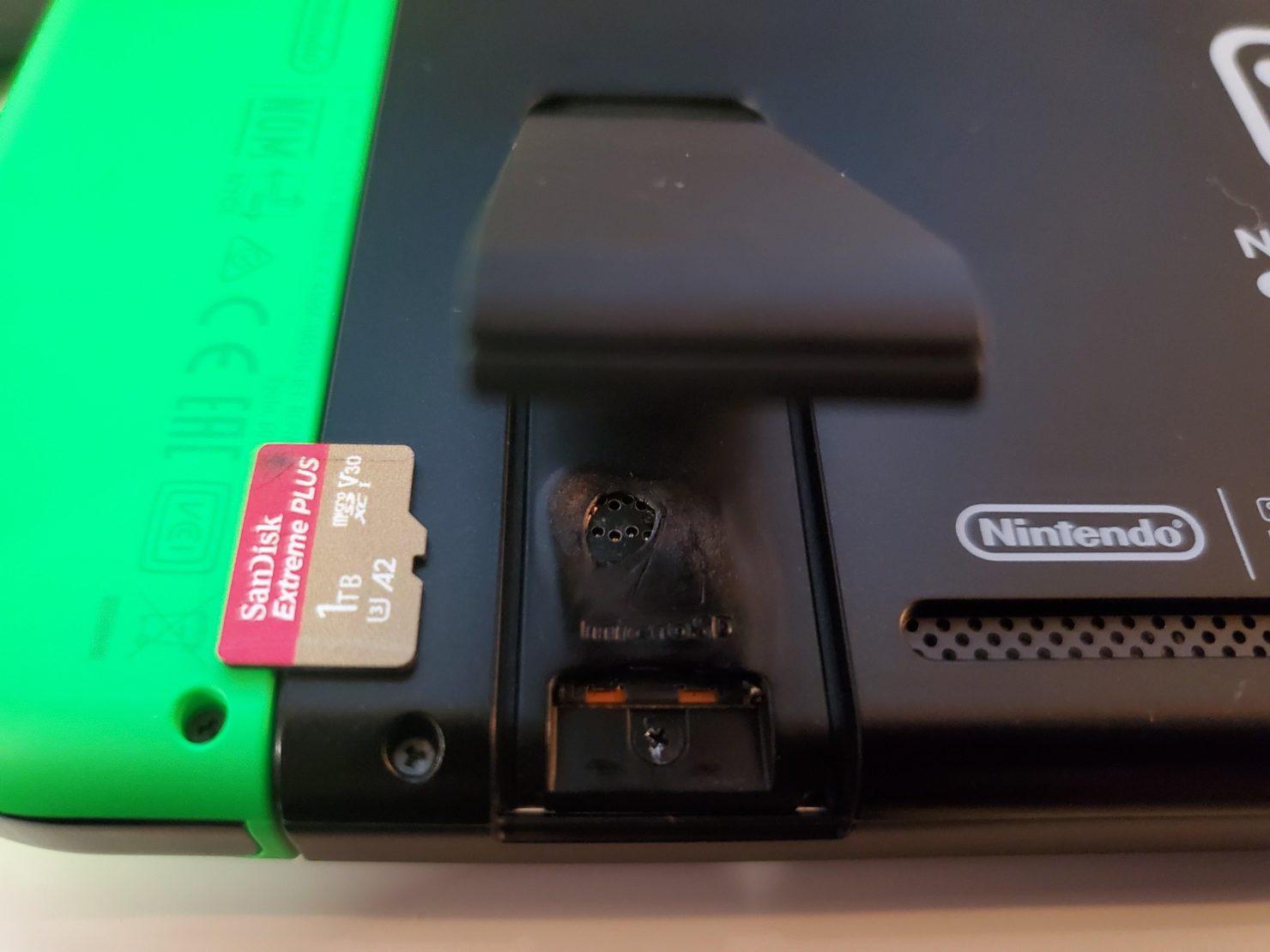 Một chiếc máy Nintendo Switch xấu số bị “nướng chín” chỉ vì thẻ nhớ microSD quá xịn