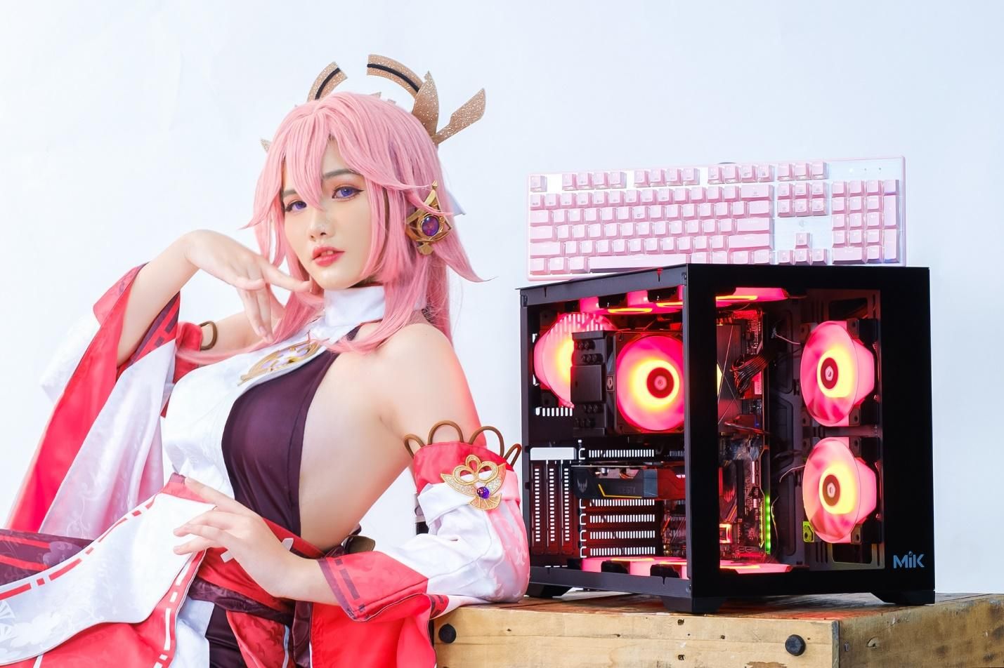 Loạt sản phẩm Adata XPG, MIK, BJX về Việt Nam thông qua nhà phân phối Thùy Minh kèm bộ ảnh cosplay Yae Miko gợi cảm