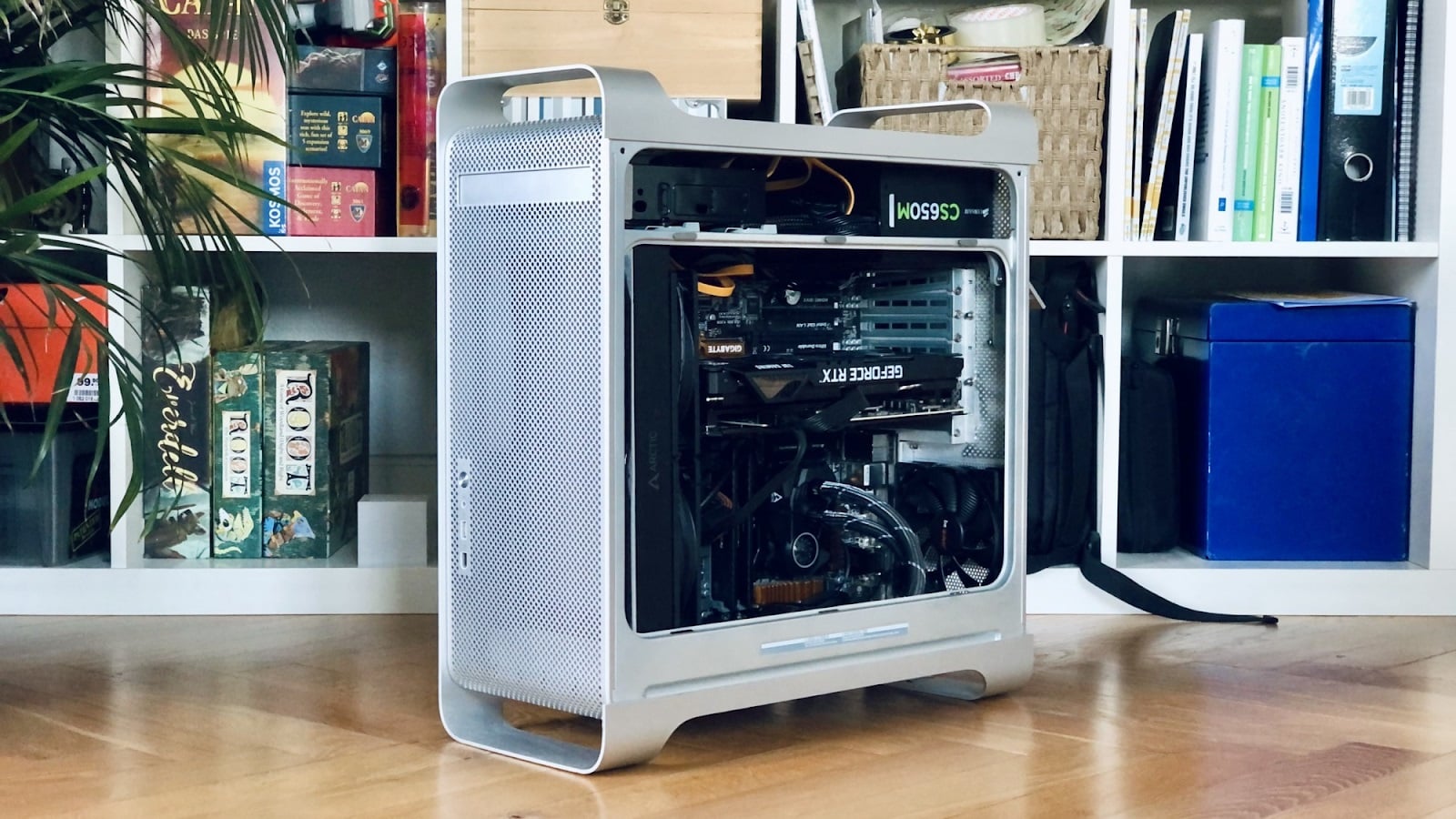 Xuất hiện bộ PC gaming cực xịn “đội lốt”… Apple PowerMac G5 gần 20 năm tuổi