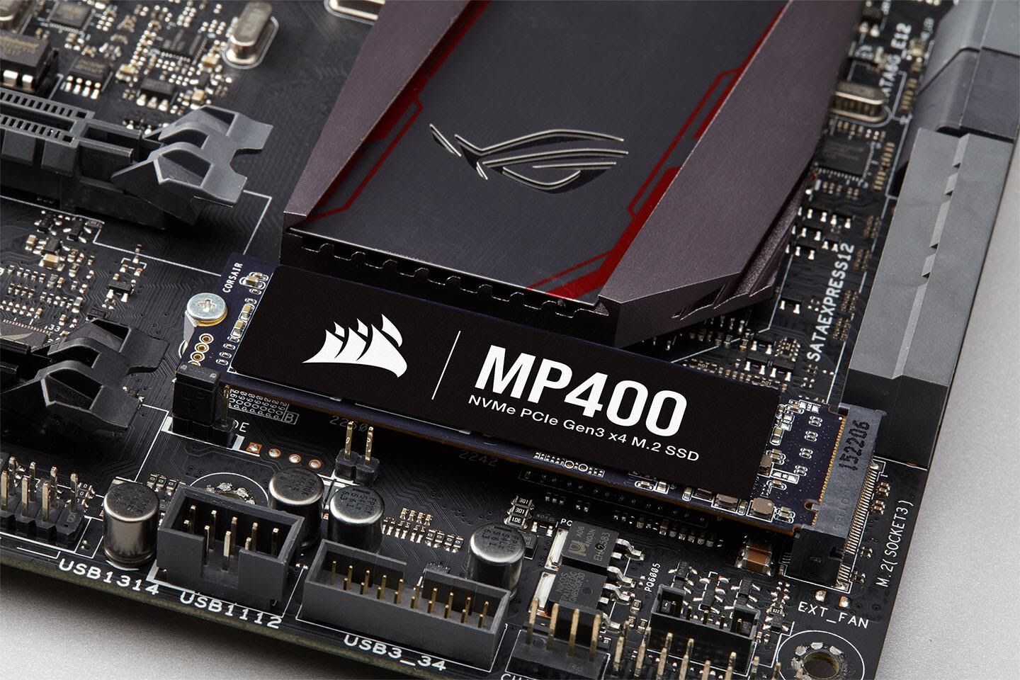 Corsair ra mắt MP400 – SSD M.2 NVMe trang bị chip 3D QLC NAND đạt tốc độ lên đến 3400 MB/s
