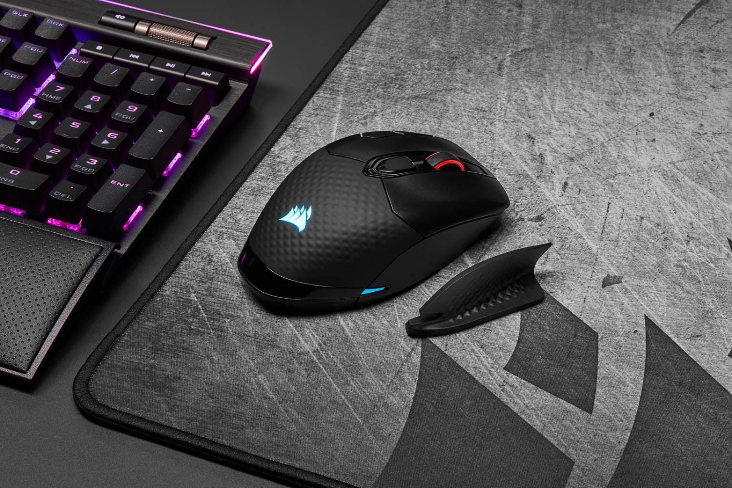 Corsair khẳng định bộ đôi chuột gaming không dây Dark Core RGB Pro có độ trễ thấp hơn cả chuột có dây