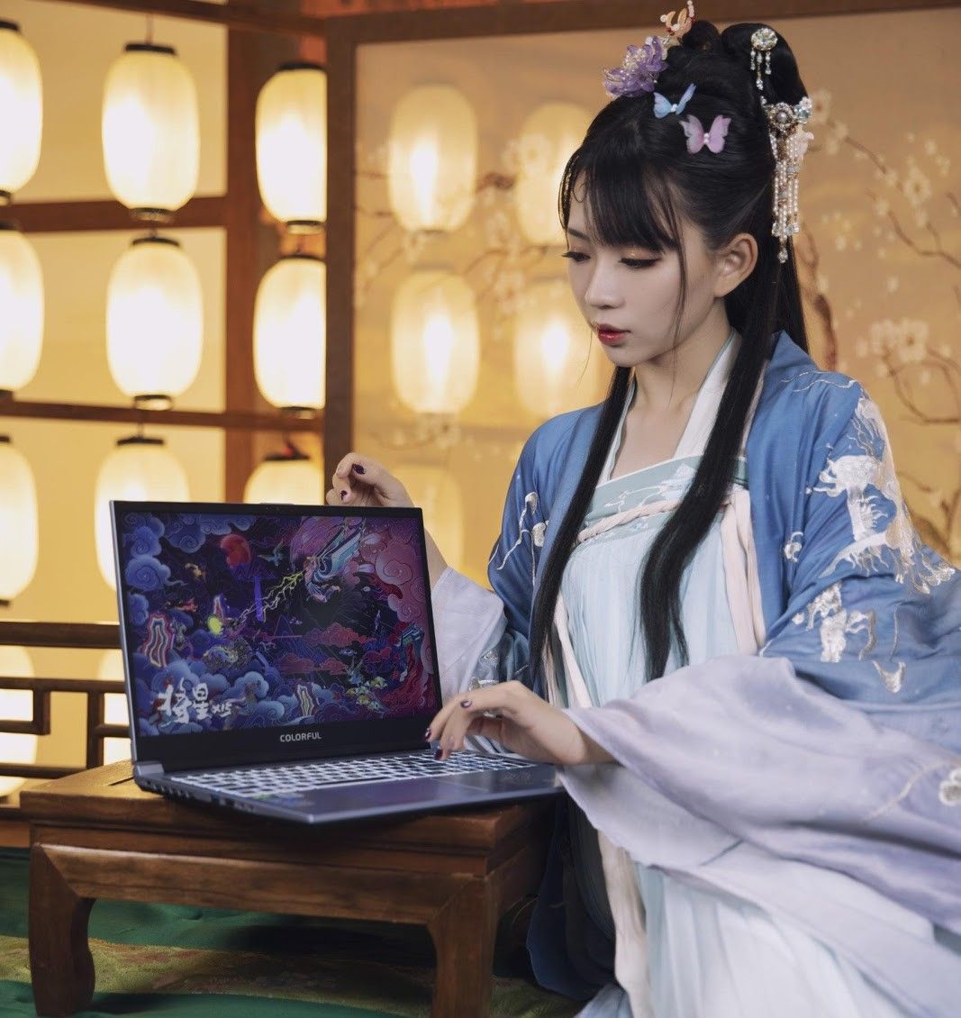 Colorful trình làng laptop gaming X15 lấy cảm hứng từ Phong Thần Bảng, trang bị CPU Core i7-10870H và GPU GTX 1650 Ti