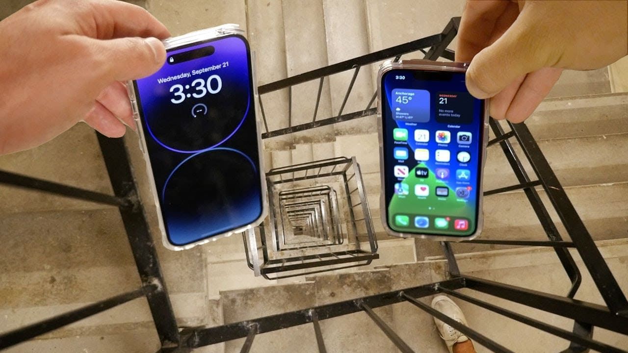Youtuber drop test iPhone 14 Pro trên cầu thang xoắn ốc, kết luận nó cứng như 