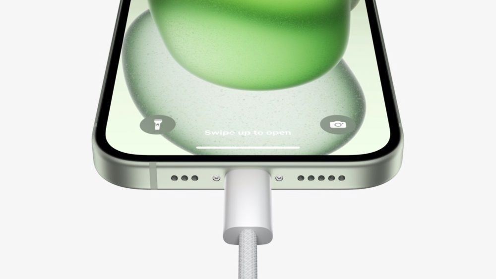 Apple Trung Quốc cảnh báo người dùng không nên xài cáp USB-C của Android để sạc iPhone 15