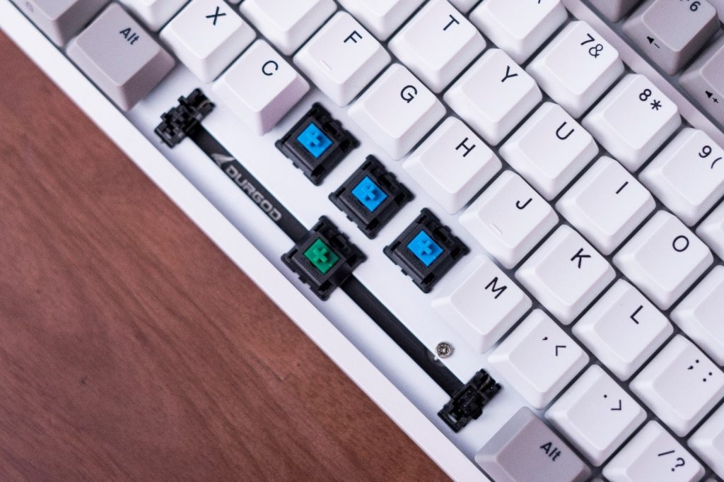 Có thể bạn chưa biết: có những mẫu bàn phím được trang bị nhiều hơn một loại switch