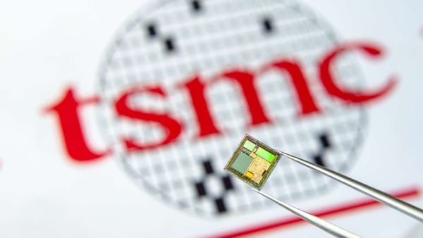 TSMC chế nhạo Intel rằng còn lâu mới bắt kịp công nghệ chip của họ