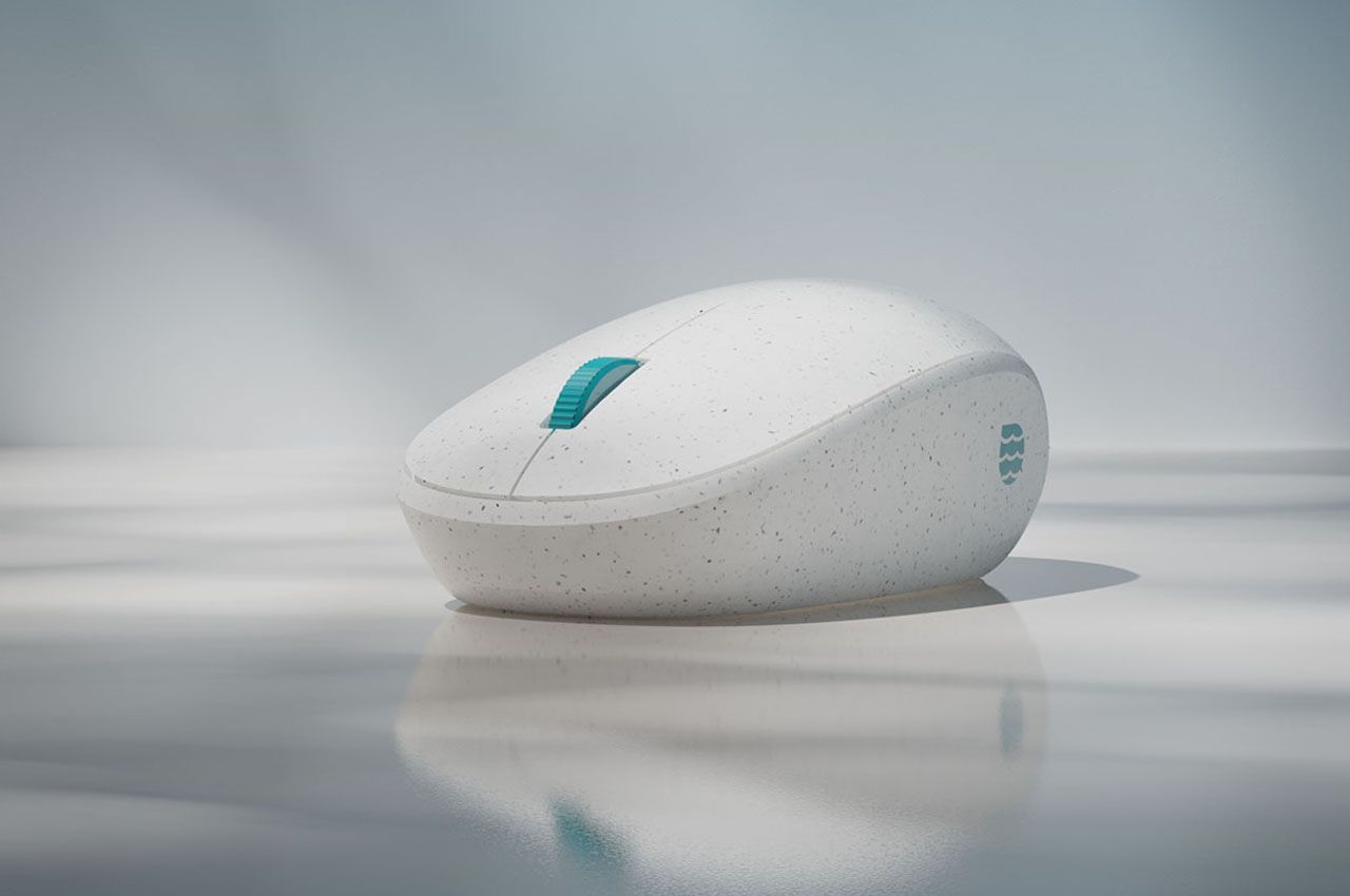 Microsoft ra mắt chuột Ocean Plastic Mouse được tái chế từ rác thải đại dương, giá 25 đô