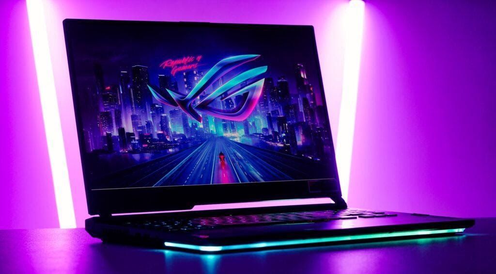 Trên tay ROG Strix SCAR 17 bản RTX 3080, Ryzen 5900HX, màn hình 300Hz - Mạnh mẽ cân cả thế giới!