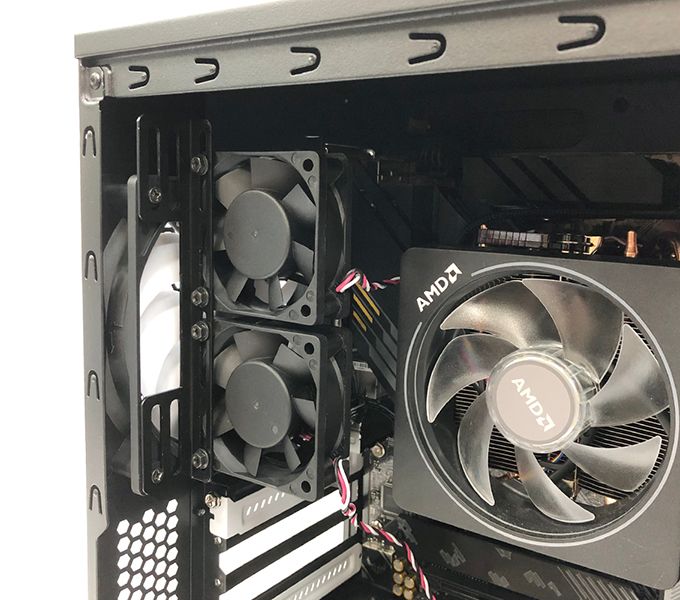 Nước Nhật kì thú: quạt tản nhiệt VRM dị hợm này nhiều khi lại cực kỳ hữu dụng các bạn ạ