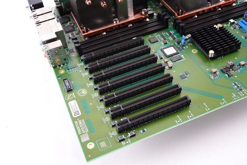 PCIe là gì? Vì sao PCIe lại cực kỳ phổ biến trên PC