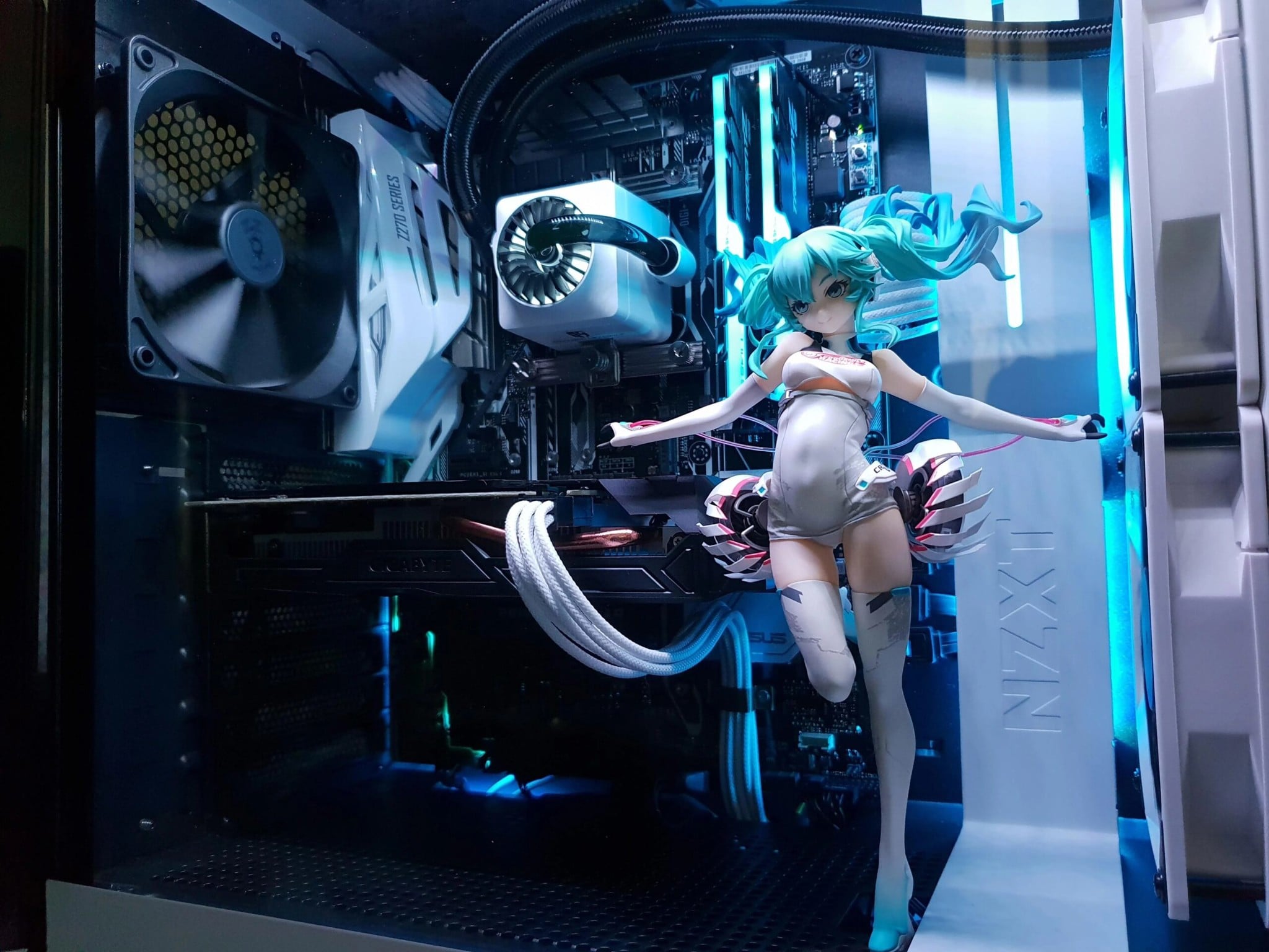 Có nên đặt Figure trong case PC? Sau đây là câu trả lời cho bạn