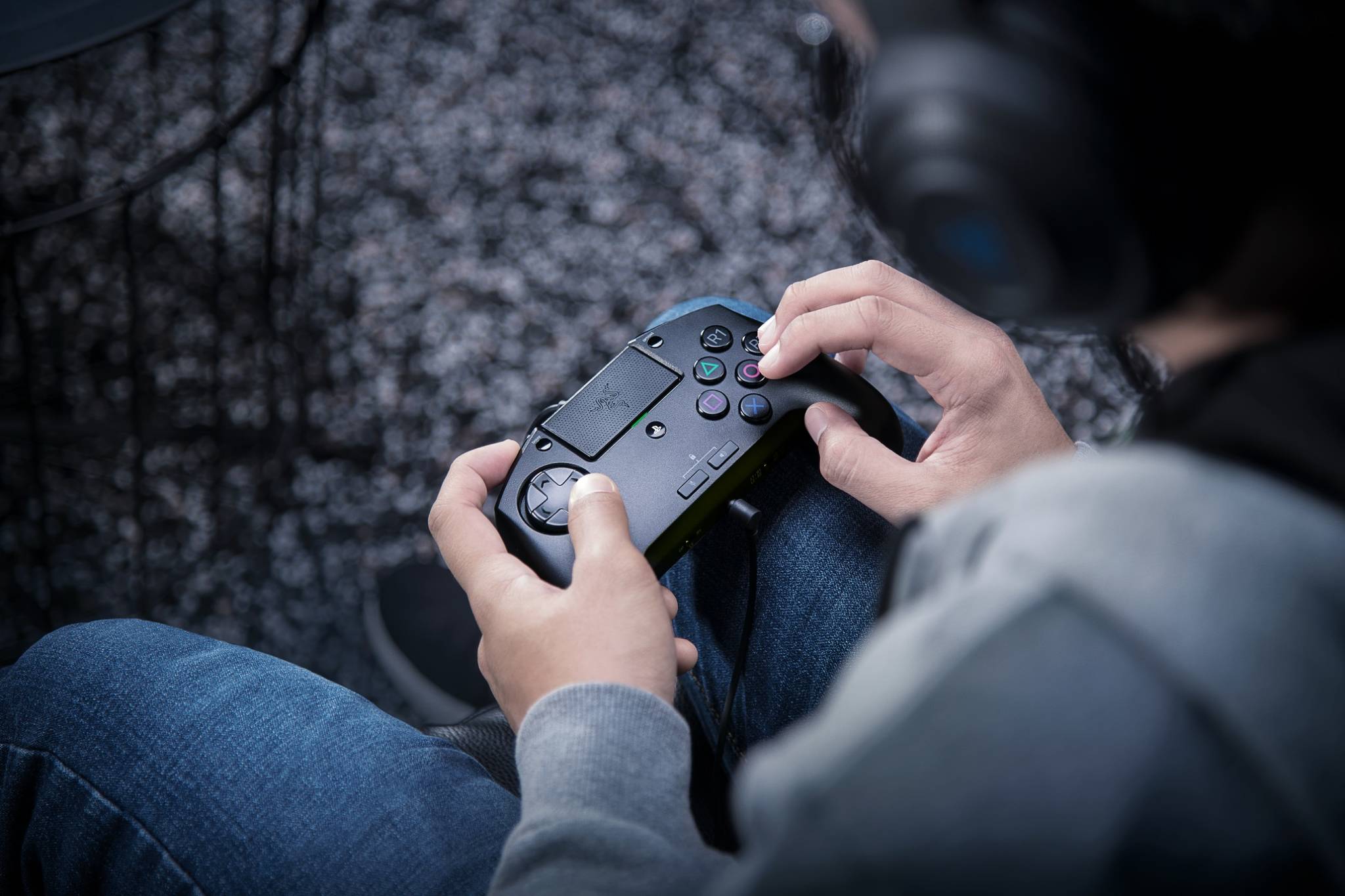 Tay cầm Razer Raion - Chuyên trị game đối kháng không cần joystick