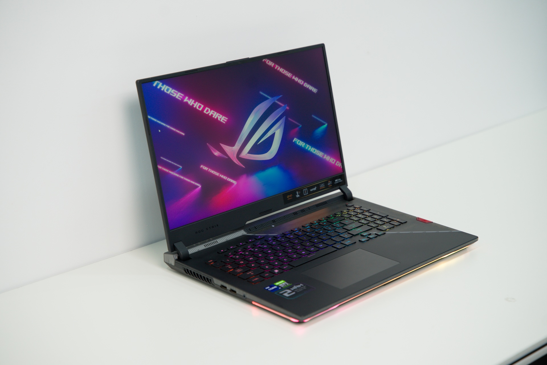 ASUS trình làng ROG Strix SCAR 17 – Laptop gaming trang bị RTX 3080Ti đầu tiên tại Việt Nam