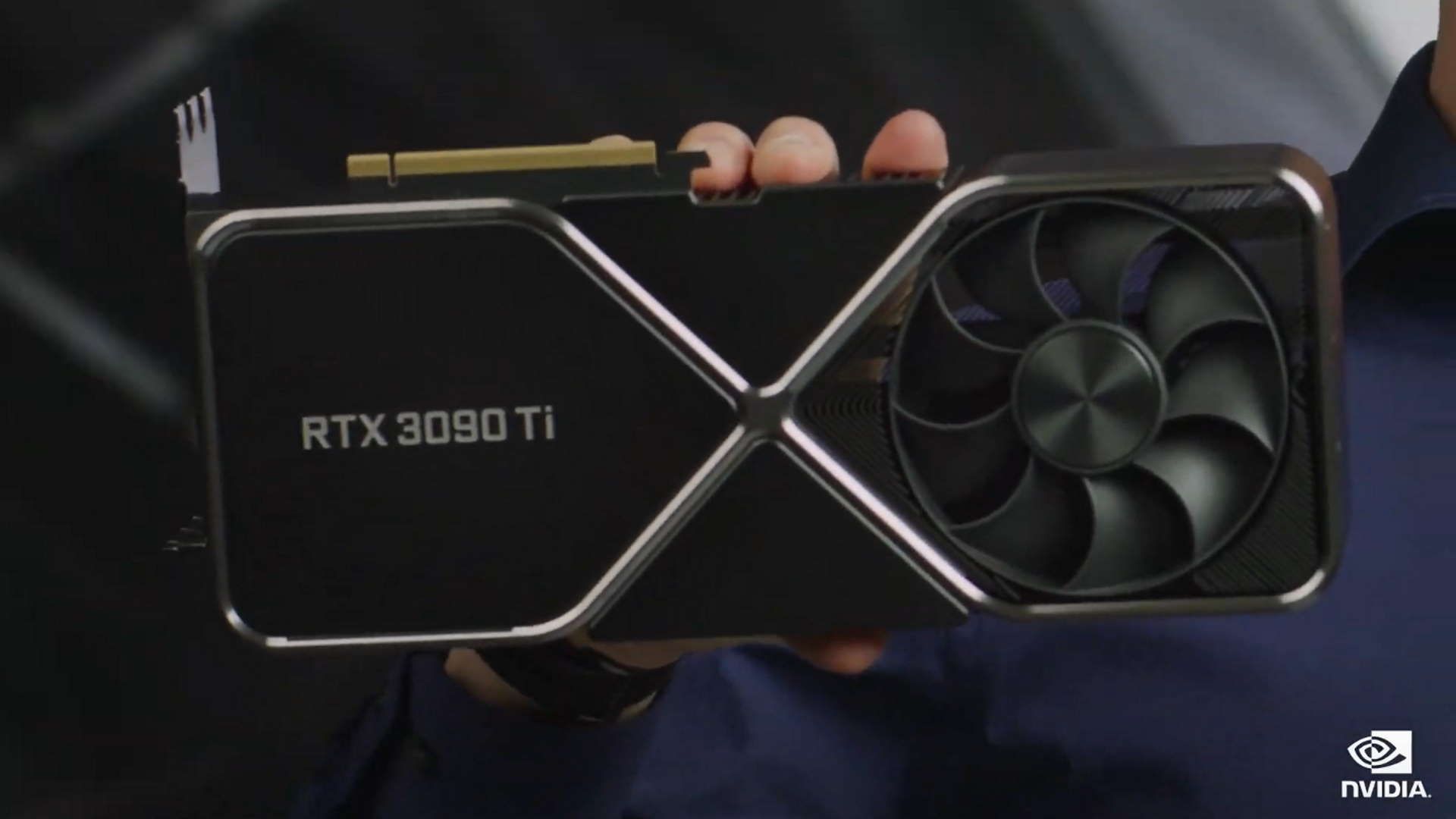 [CES 2022]“Quái vật” Nvidia RTX 3090 Ti lộ diện, mạnh hơn RTX 3090 đến 5 TFLOPS