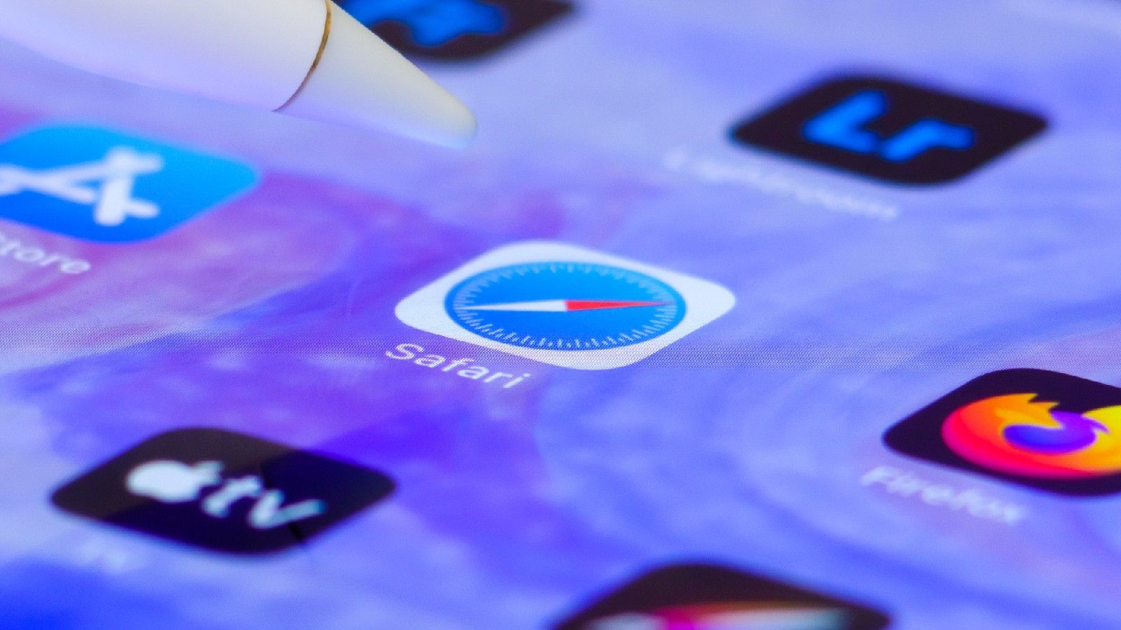 Safari 15 dính lỗi làm rò rỉ lịch sử duyệt web và thông tin cá nhân