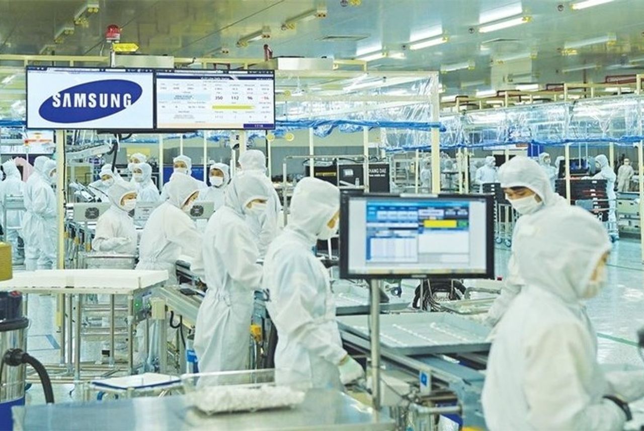 Nhân viên Samsung bị điều tra vì khai gian sản lượng chip, làm ảnh hưởng cả chuỗi cung ứng