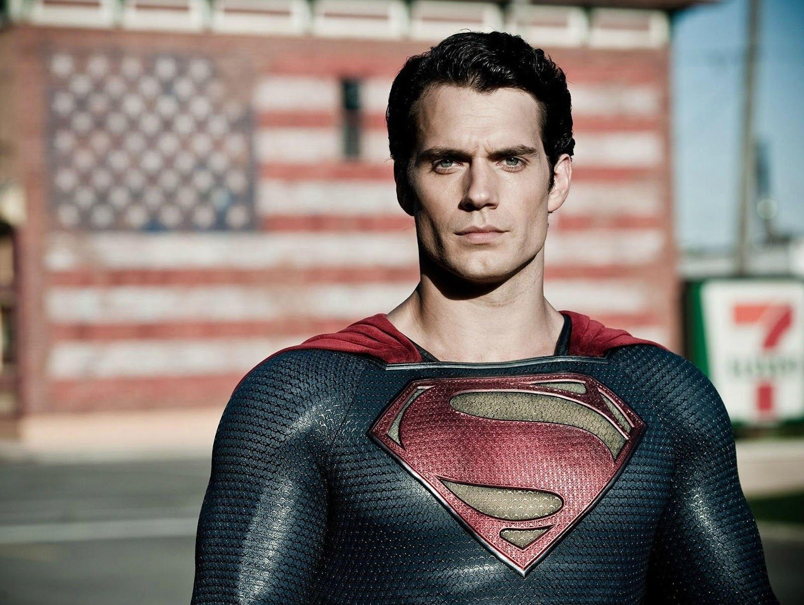 “Superman” Henry Cavill tiếp tục đốn tim game thủ khi dành thời gian cách ly để tô tượng Warhammer