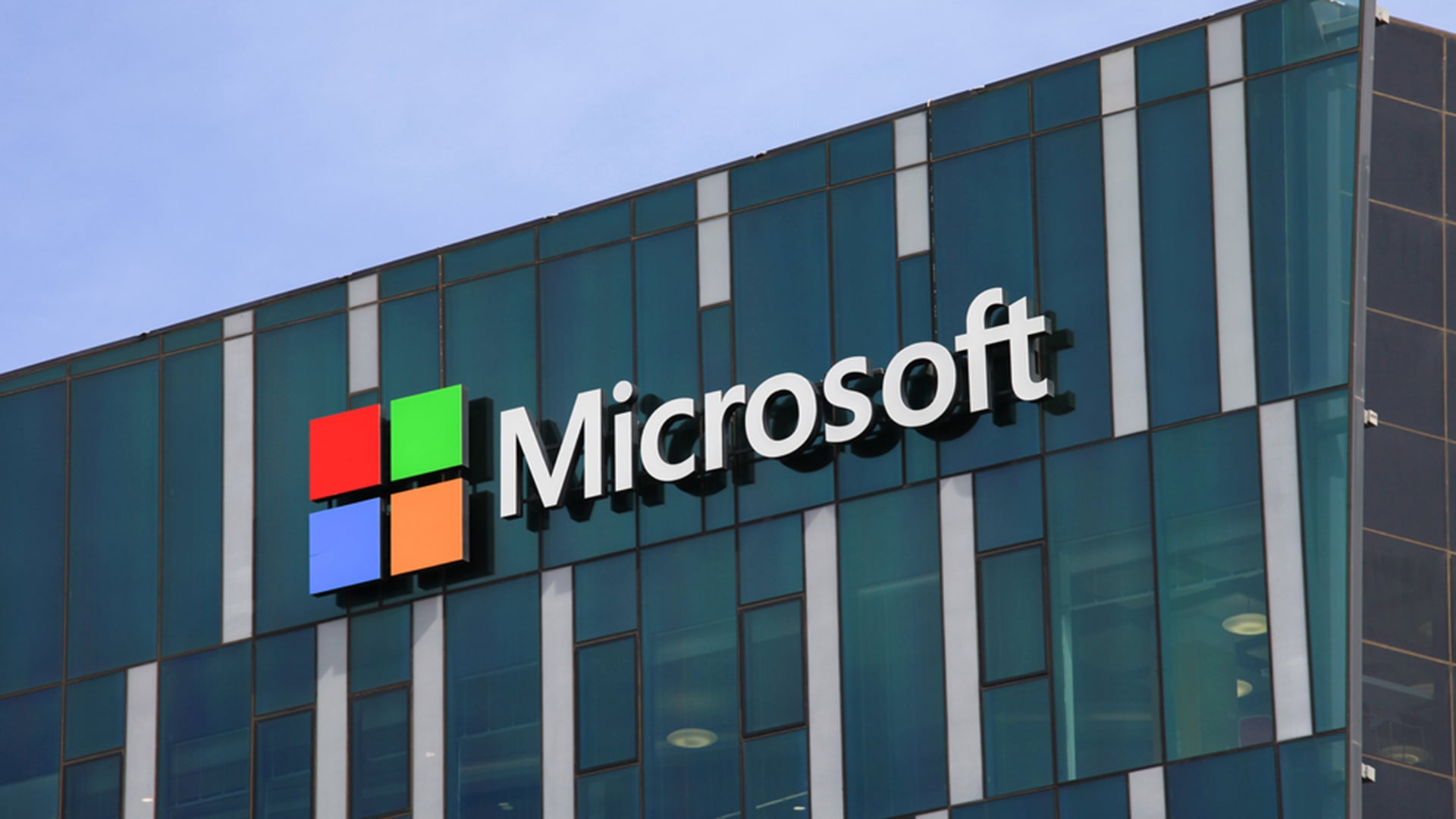 Microsoft theo phe Epic, khẳng định lệnh cấm Unreal Engine của Apple là có lỗi với game thủ
