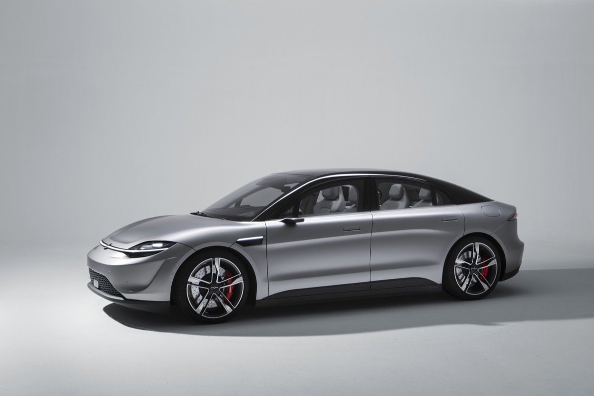 [CES 2020] Sony bất ngờ công bố mẫu xe điện Vision-S, phong cách thiết kế giống xe sang Porsche