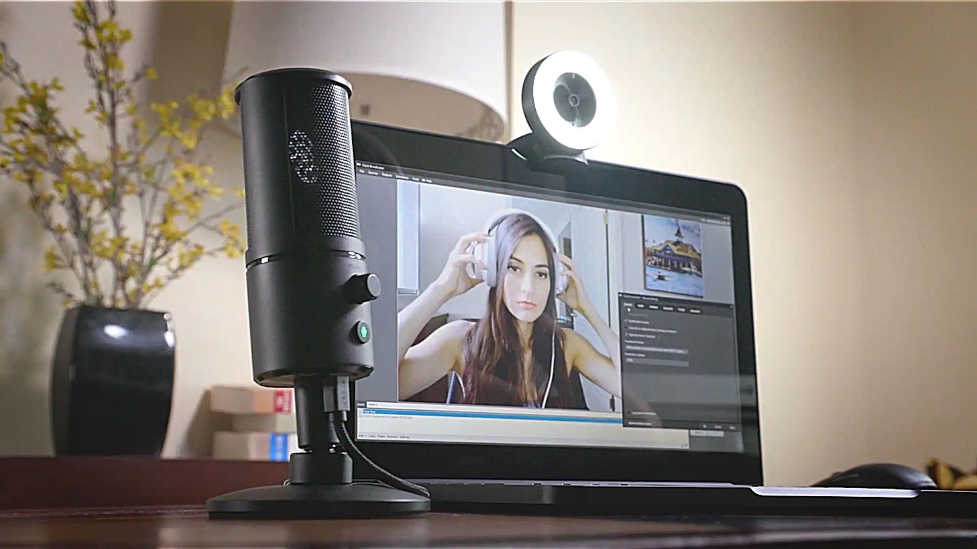 Top 5 mẫu webcam tốt nhất tại GearVN giúp bạn tự tin “tỏa sáng” khi học tập và làm việc online