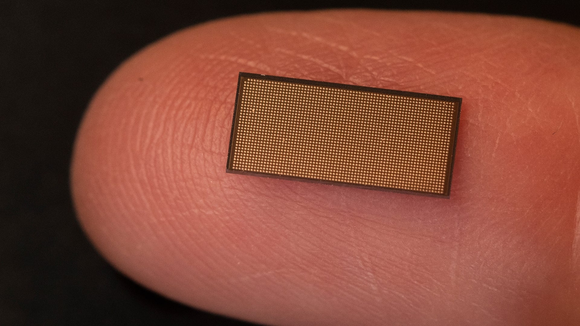 Loihi 2 là chip đầu tiên được sản xuất bằng tiến trình 7 nm của Intel