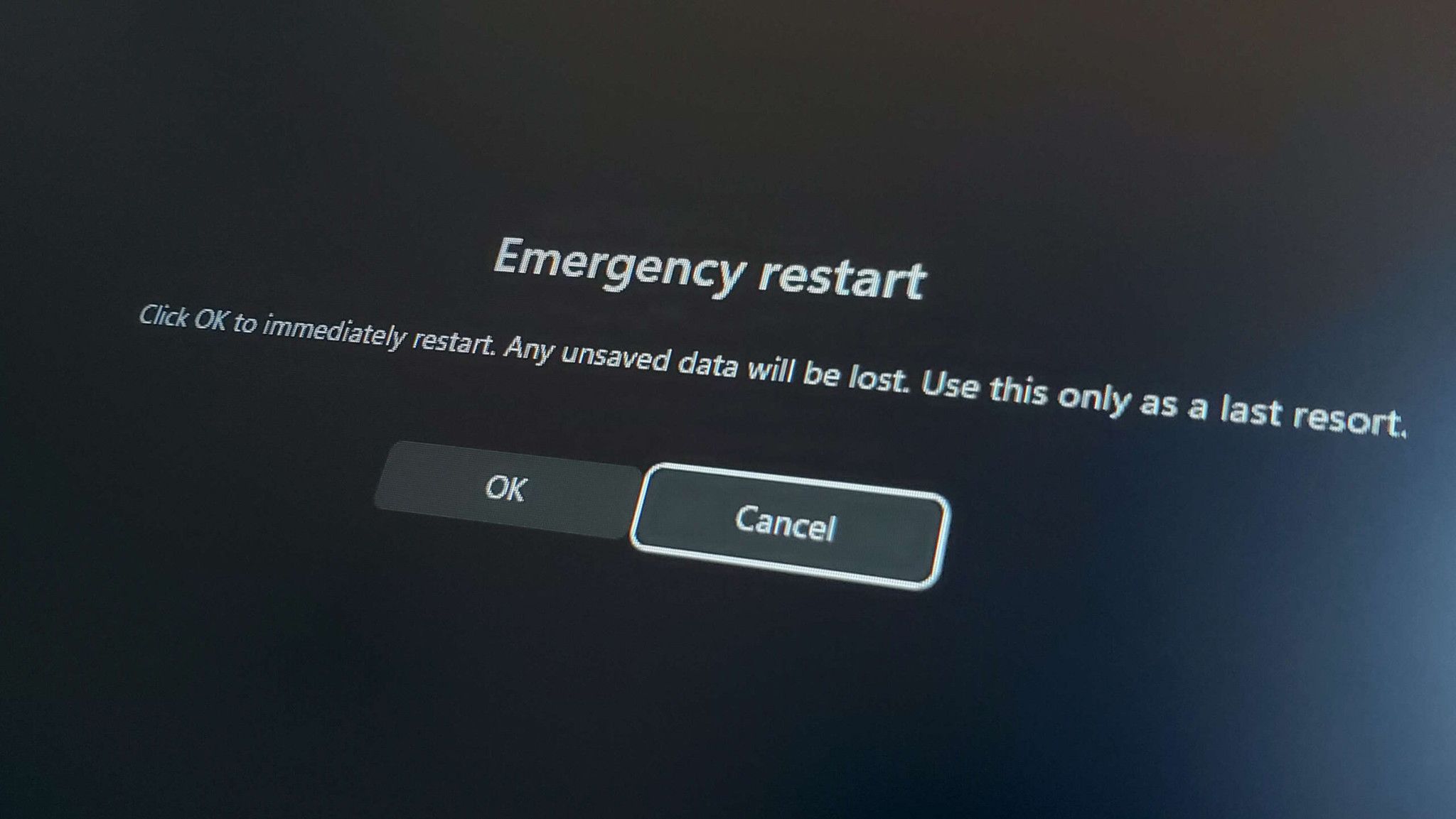 Chuyện lạ đó đây: Ẩn trong PC của bạn là một nút restart khẩn cấp đã có từ thời Windows Vista