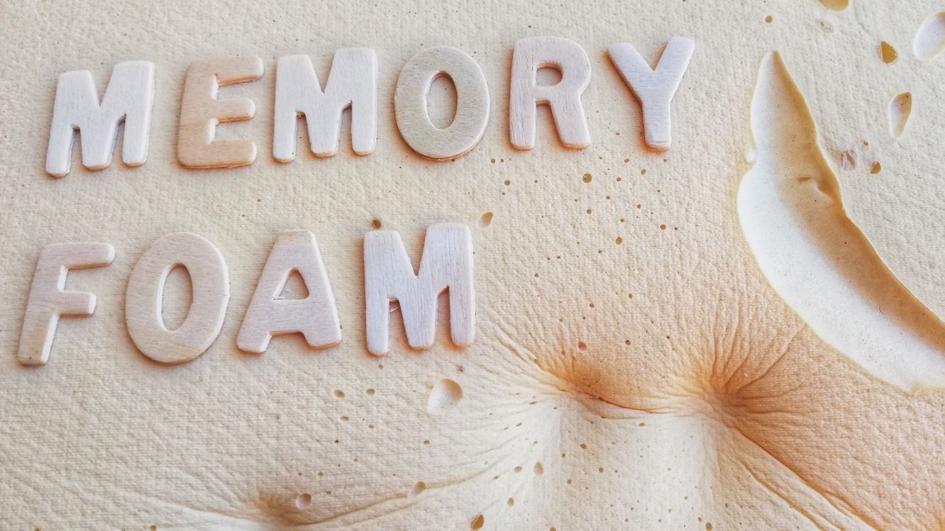 Memory foam là gì và có nhất thiết phải ưu tiên chọn nó khi mua tai nghe và ghế gaming không? Sau đây là ý kiến của mình