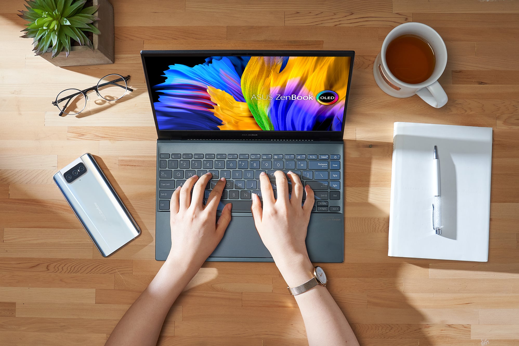 ASUS trình làng một loạt laptop trang bị màn hình OLED trải dài từ tầm trung tới cao cấp, mở ra thời đại OLED của mọi nhà