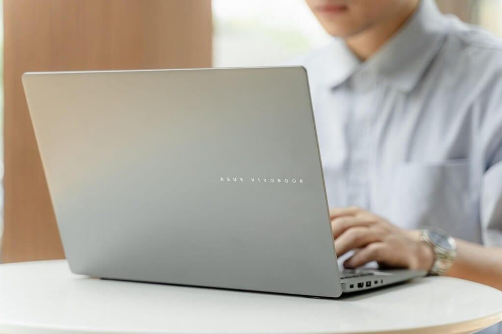 GEARVN - ASUS Vivobook S14/S16 - Laptop AI mỏng nhẹ, thời lượng pin lâu tới 20 giờ