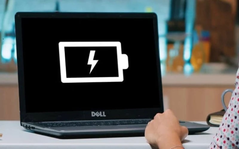 Bạn không nên để pin cạn kiệt đến sập nguồn