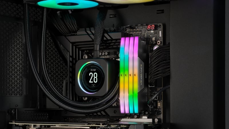Corsair Vengeance RGB 96GB còn là một điểm nhấn thẩm mỹ đắt giá cho bất kỳ dàn máy nào
