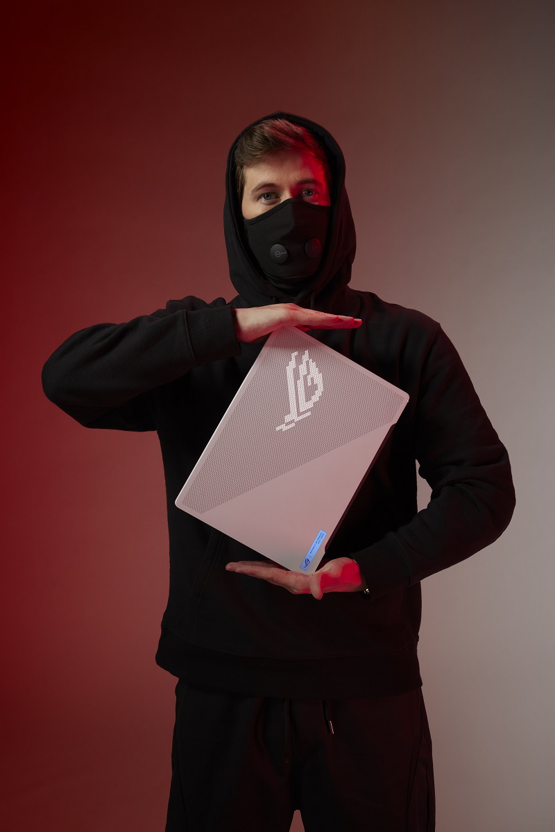 Biệt đội đại sứ ROG đẳng cấp xuất hiện đầy ấn tượng trong phim ngắn “For Those Who Dare”