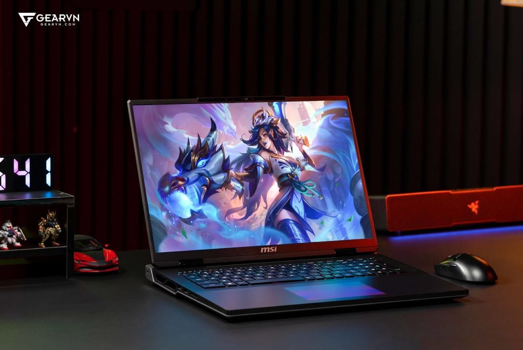 GEARVN - Laptop gaming MSI Titan 18 HX A14VIG 205VN