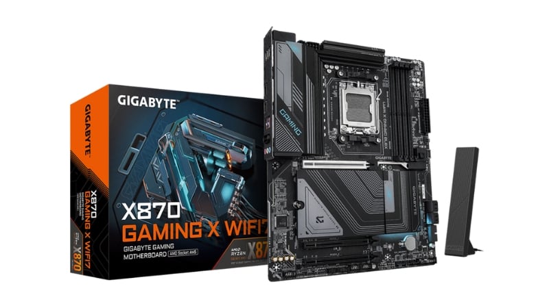 GIGABYTE X870 GAMING X WIFI7, phô diễn thiết kế tản nhiệt và các khe cắm chính