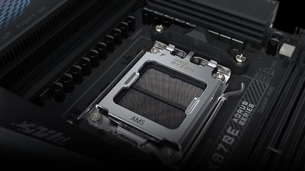 Khe cắm RAM DDR5 trên bo mạch chủ GIGABYTE X870E AORUS MASTER