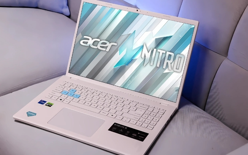 Card đồ họa tích hợp đủ sức đáp ứng các tác vụ văn phòng và thiết kế nhẹ trên Canva