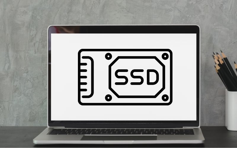 Ổ cứng SSD NVMe PCIe mang lại tốc độ đọc ghi dữ liệu vượt trội so với HDD truyền thống