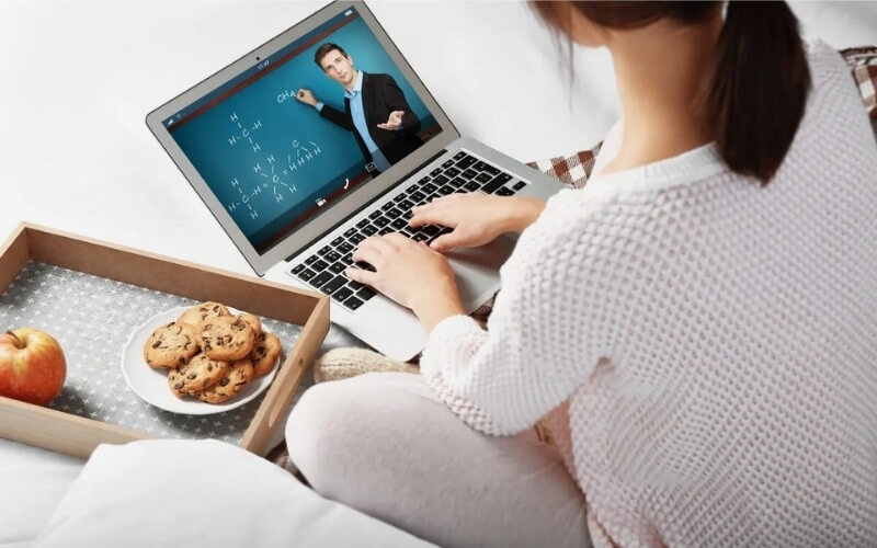 Tiêu chí quan trọng khi chọn mua laptop cho sinh viên sư phạm