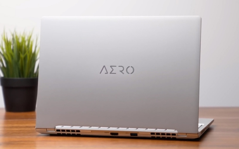 Gigabyte AERO: Trợ thủ đắc lực cho nhà sáng tạo