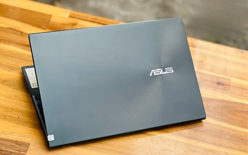 Laptop nhôm nguyên khối