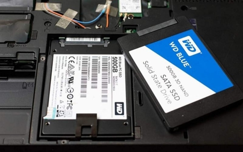 Chuẩn SATA đã trải qua nhiều thế hệ, mỗi lần nâng cấp đều mang đến một bước tiến về tốc độ và tính năng